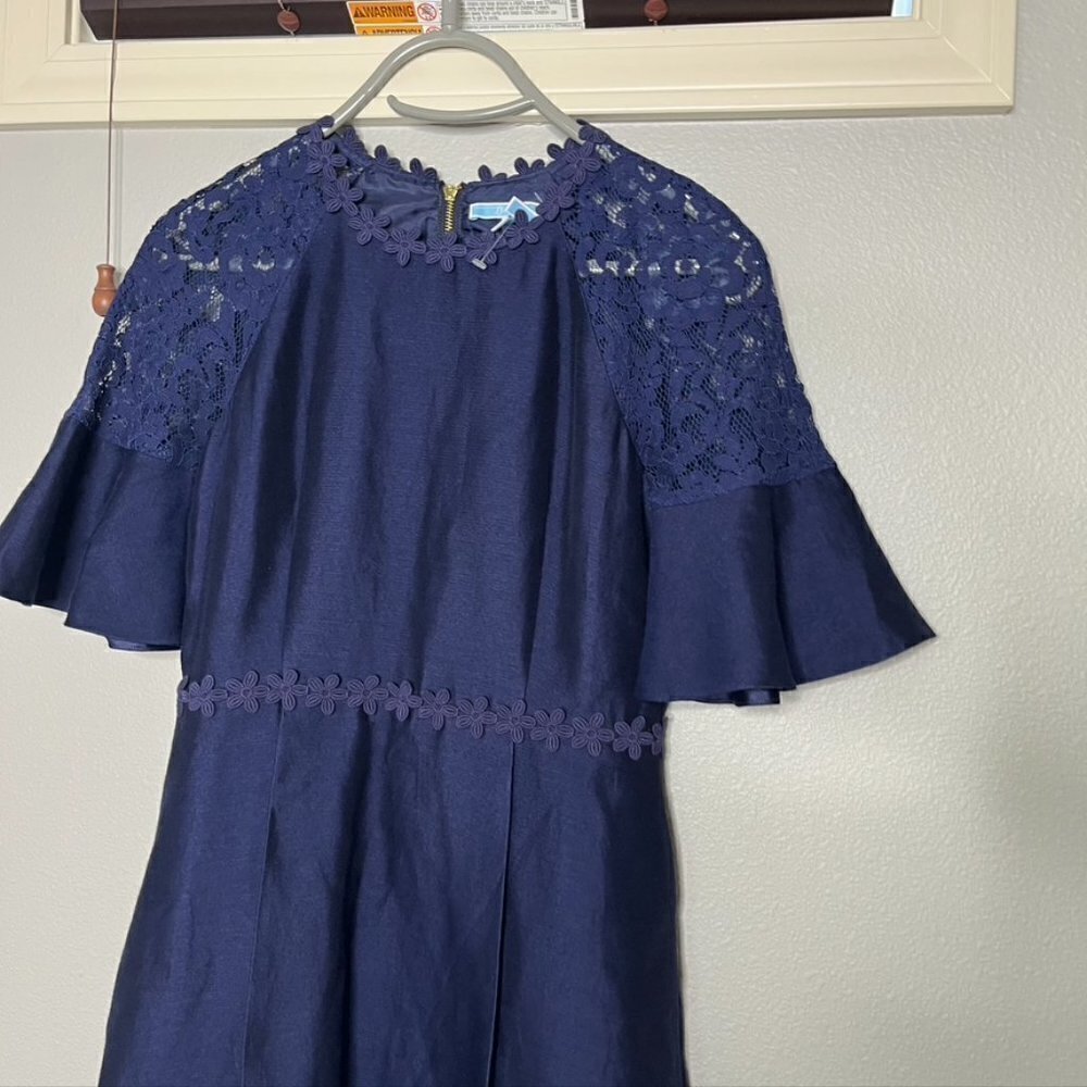 Draper James Navy Blue Flutter Short Sleeve Lace Dress Embroidered Size 2 - Picture 5 of 13